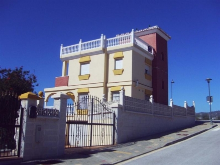 Villa&nbsp;with&nbsp;3&nbsp;bedroom&nbsp;in&nbsp;town&nbsp;180938