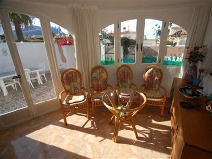 town Villa 180969
