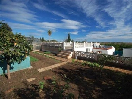 Villa&nbsp;for&nbsp;sale&nbsp;in&nbsp;town,&nbsp;Spain&nbsp;180984