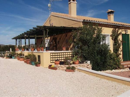 Villa with 3 bedroom in town 183474