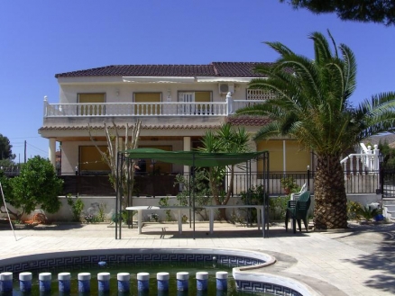 Villa for sale in town 184963