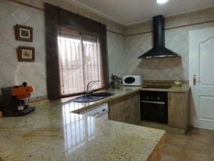 Villa with 4 bedroom in town 184981