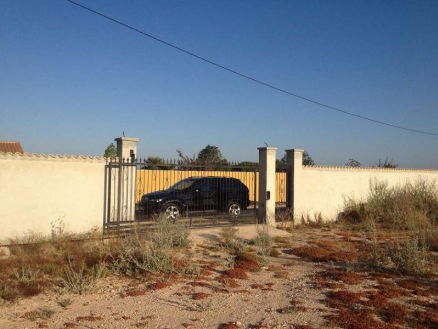 Land for sale in town,  185008