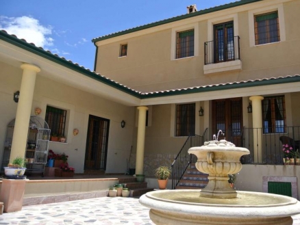 Villa for sale in town,  185019