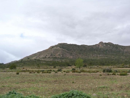 Land with bedroom in town, Spain 185029