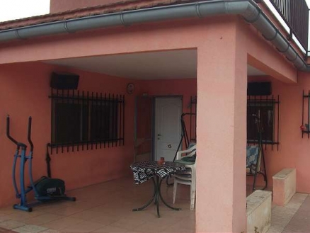 House for sale in town,  185049