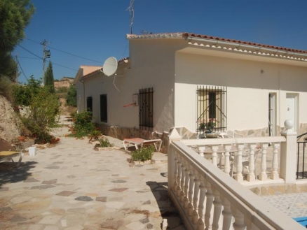 House for sale in town, Spain 185065