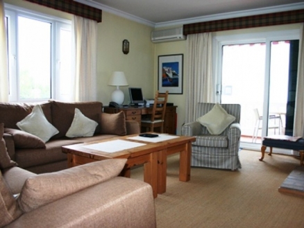 Villa for sale in town, Spain 185396