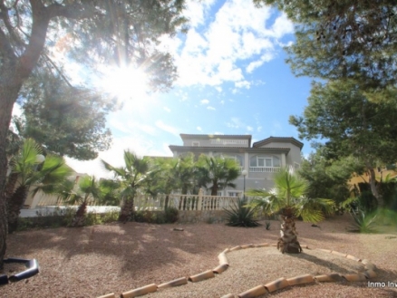 Villamartin property: Villamartin Villa 185421
