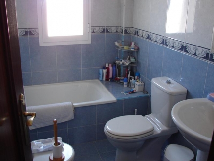 Townhome with 3 bedroom in town, Spain 185640