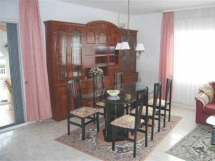 Villa&nbsp;for&nbsp;sale&nbsp;in&nbsp;town,&nbsp;Spain&nbsp;185642