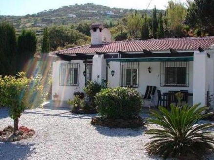 Villa for sale in town 185652