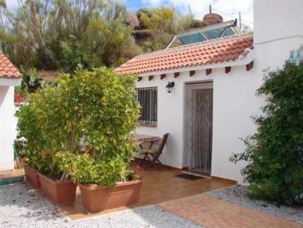 Villa with 3 bedroom in town 185653