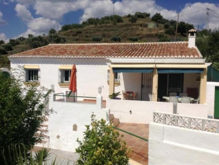 Villa&nbsp;for&nbsp;sale&nbsp;in&nbsp;town,&nbsp;Spain&nbsp;185654