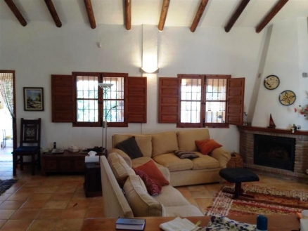 Villa with 4 bedroom in town 185657