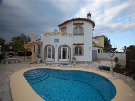 Villa for sale in town 185986