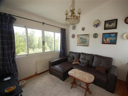 Villa&nbsp;with&nbsp;4&nbsp;bedroom&nbsp;in&nbsp;town&nbsp;186011