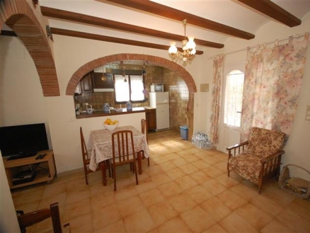 Villa for sale in town, Alicante 186014