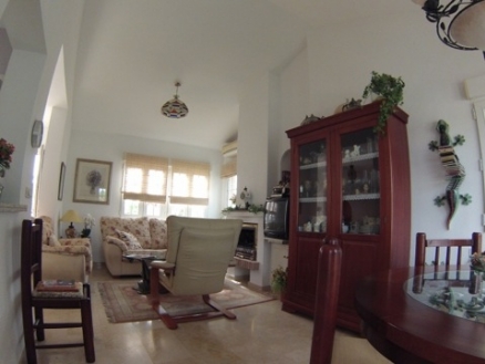 Villa&nbsp;for&nbsp;sale&nbsp;in&nbsp;town,&nbsp;Spain&nbsp;186041