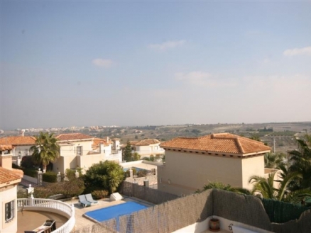 Villa for sale in town, Spain 186049