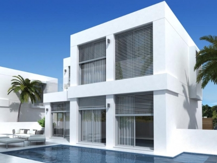 Villa&nbsp;for&nbsp;sale&nbsp;in&nbsp;town,&nbsp;Spain&nbsp;186099