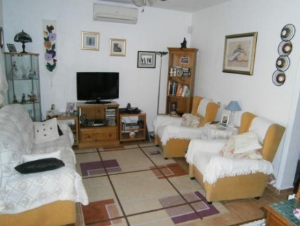 Townhome&nbsp;with&nbsp;3&nbsp;bedroom&nbsp;in&nbsp;town&nbsp;186153