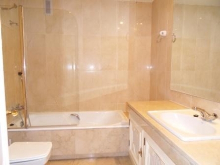Apartment for sale in town, Malaga 186692