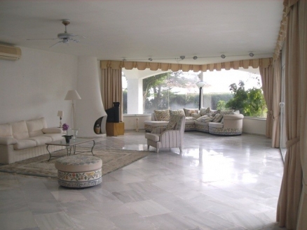 Las Chapas De Marbella property: Villa for sale in Las Chapas De Marbella, Spain 186720