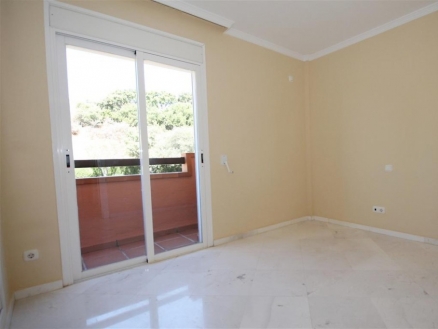 town Apartment 187107