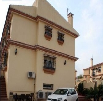 Alhaurin De La Torre property: Townhome for sale in Alhaurin De La Torre 187183