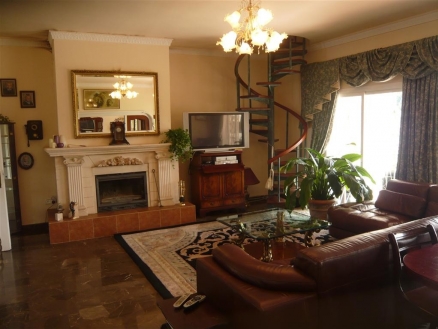 El Paraiso property: Villa for sale in El Paraiso, Spain 187243