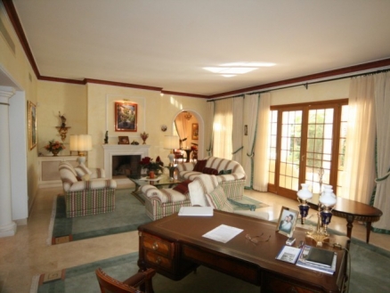 El Paraiso property: Villa in Malaga for sale 187396