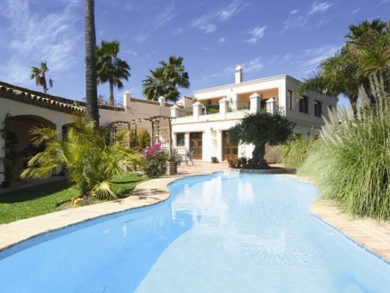 Estepona property: Villa for sale in Estepona 187397