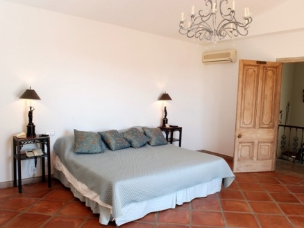 El Paraiso property: El Paraiso Villa 187401