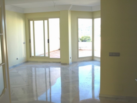 Nueva Andalucia property: Apartment for sale in Nueva Andalucia, Spain 187410