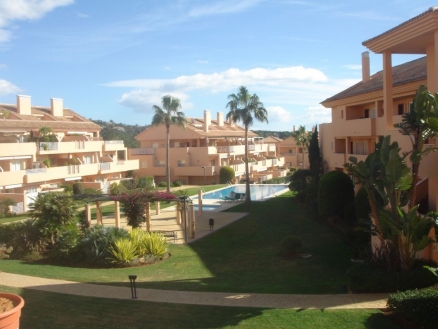 Elviria property: Apartment for sale in Elviria 187413