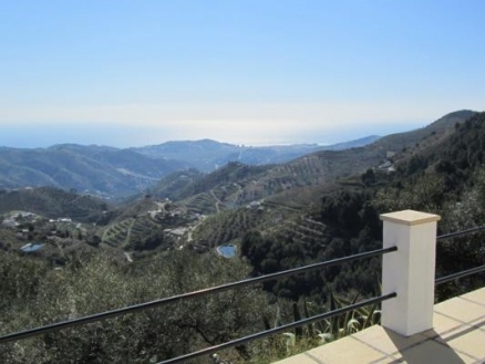 Villa&nbsp;for&nbsp;sale&nbsp;in&nbsp;town,&nbsp;Spain&nbsp;187542