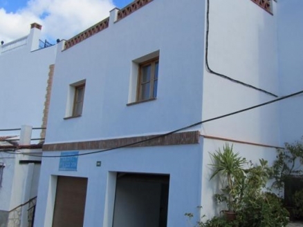 Velez&nbsp;De&nbsp;Benaudalla&nbsp;property:&nbsp;Townhome&nbsp;in&nbsp;Granada&nbsp;for&nbsp;sale&nbsp;187554