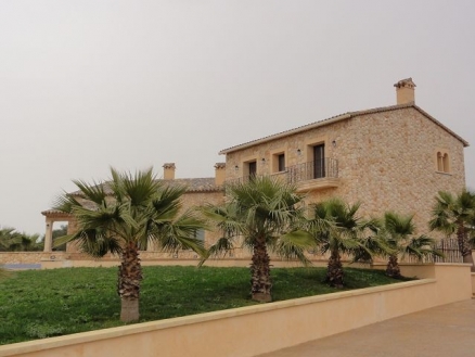 Villa&nbsp;for&nbsp;sale&nbsp;in&nbsp;town&nbsp;187594