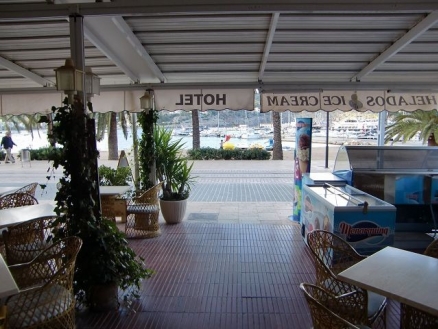 Commercial&nbsp;with&nbsp;9+&nbsp;bedroom&nbsp;in&nbsp;town&nbsp;187611