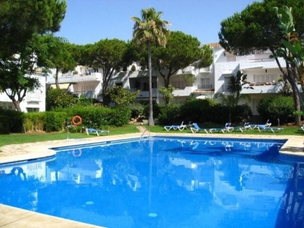Estepona property: Apartment with 3 bedroom in Estepona, Spain 187615