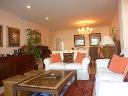 Apartment with 2 bedroom in town 187644
