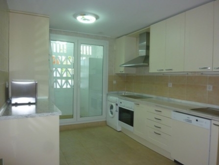 Apartment for sale in town, Malaga 187644