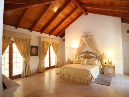El Paraiso property: Villa for sale in El Paraiso, Malaga 187708