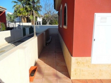 La&nbsp;Zenia&nbsp;property:&nbsp;Alicante&nbsp;property&nbsp;|&nbsp;3&nbsp;bedroom&nbsp;Villa&nbsp;187890