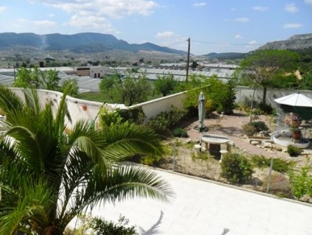 Onil&nbsp;property:&nbsp;Villa&nbsp;with&nbsp;4&nbsp;bedroom&nbsp;in&nbsp;Onil&nbsp;187919