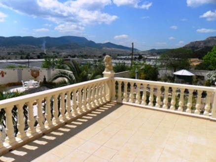 Onil&nbsp;property:&nbsp;Villa&nbsp;for&nbsp;sale&nbsp;in&nbsp;Onil,&nbsp;Alicante&nbsp;187919