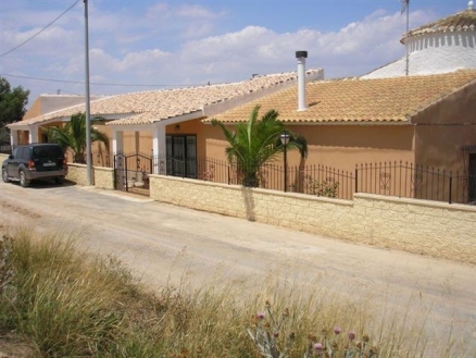 San&nbsp;Cayetano&nbsp;property:&nbsp;Villa&nbsp;for&nbsp;sale&nbsp;in&nbsp;San&nbsp;Cayetano&nbsp;187941