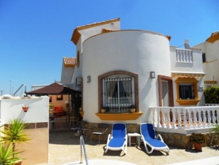 Villa&nbsp;for&nbsp;sale&nbsp;in&nbsp;town,&nbsp;Spain&nbsp;187963