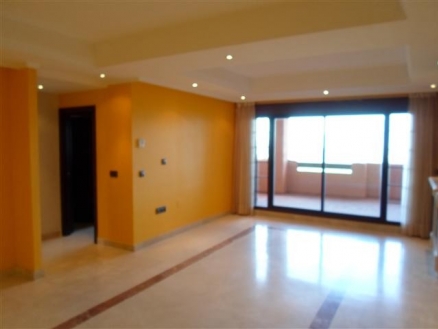 Apartment with 2 bedroom in town 188009